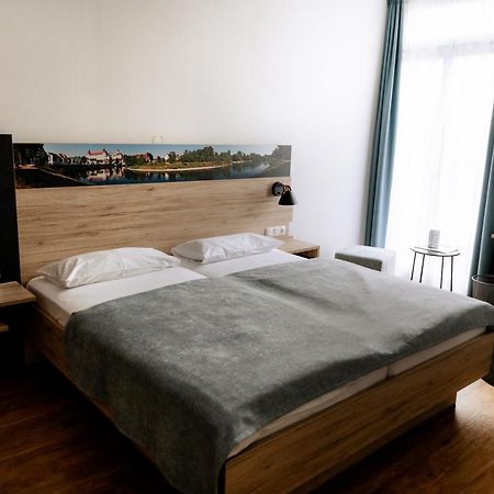 Hotel Am Fluss Neuburg an Der Donau Luaran gambar
