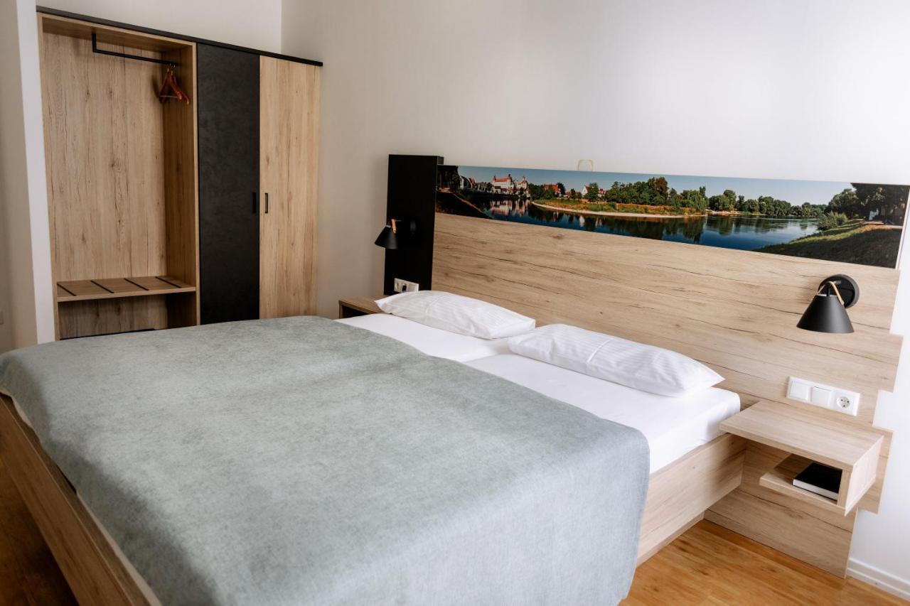 Hotel Am Fluss Neuburg an Der Donau Luaran gambar