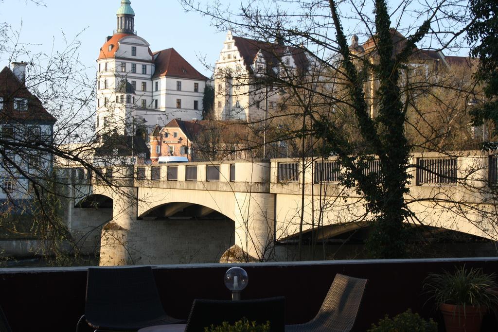 Hotel Am Fluss Neuburg an Der Donau Luaran gambar